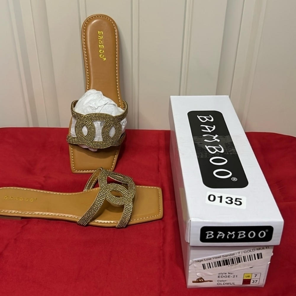Bamboo Sandals  Nwt Size 7